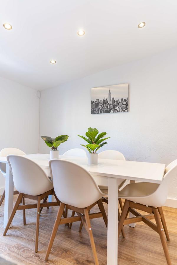Apartment Reial 4